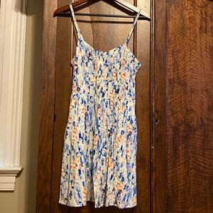 Express- Fun Mini Dress. It has pockets! Size Medium. VGUC.